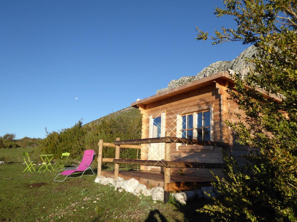 Ferme Saint Pierre Hotel Bargeme Luaran gambar