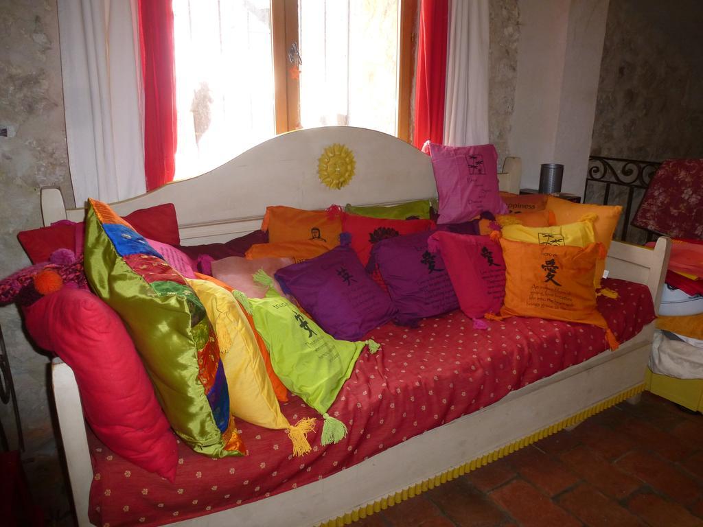 Ferme Saint Pierre Hotel Bargeme Luaran gambar