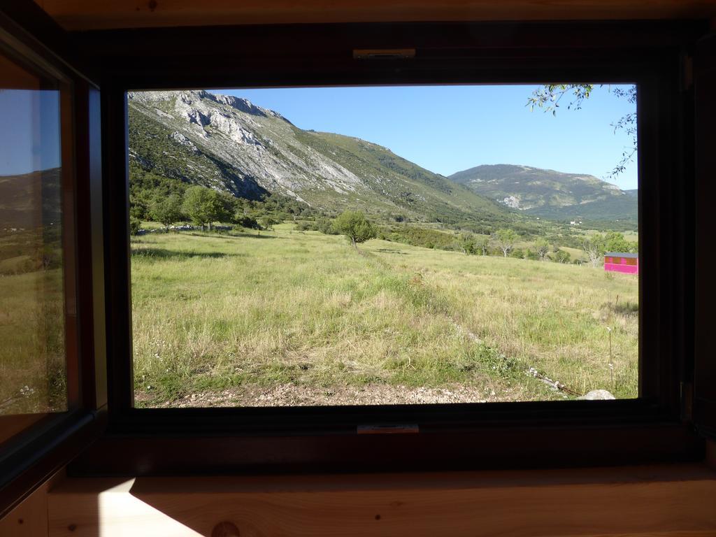 Ferme Saint Pierre Hotel Bargeme Luaran gambar