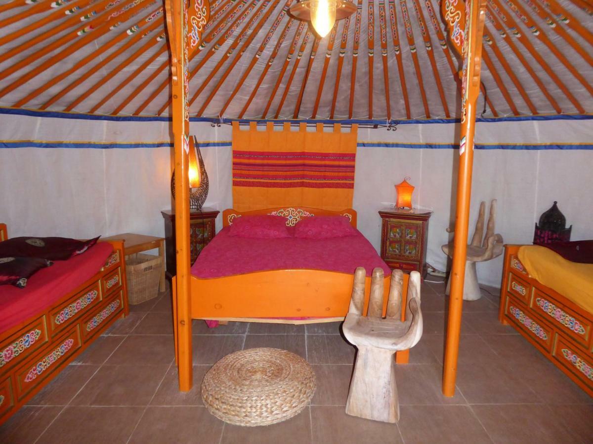 Ferme Saint Pierre Hotel Bargeme Luaran gambar